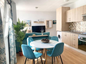 Cozy Apartament + BREAKFAST
